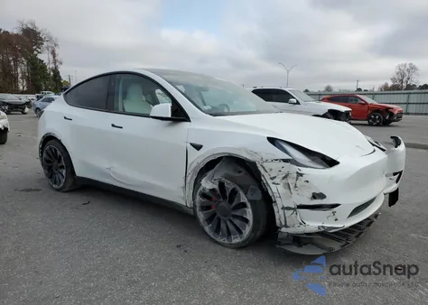 2024 Tesla Model Y from USA, damaged, VIN 7SAYGDEF2RF040813